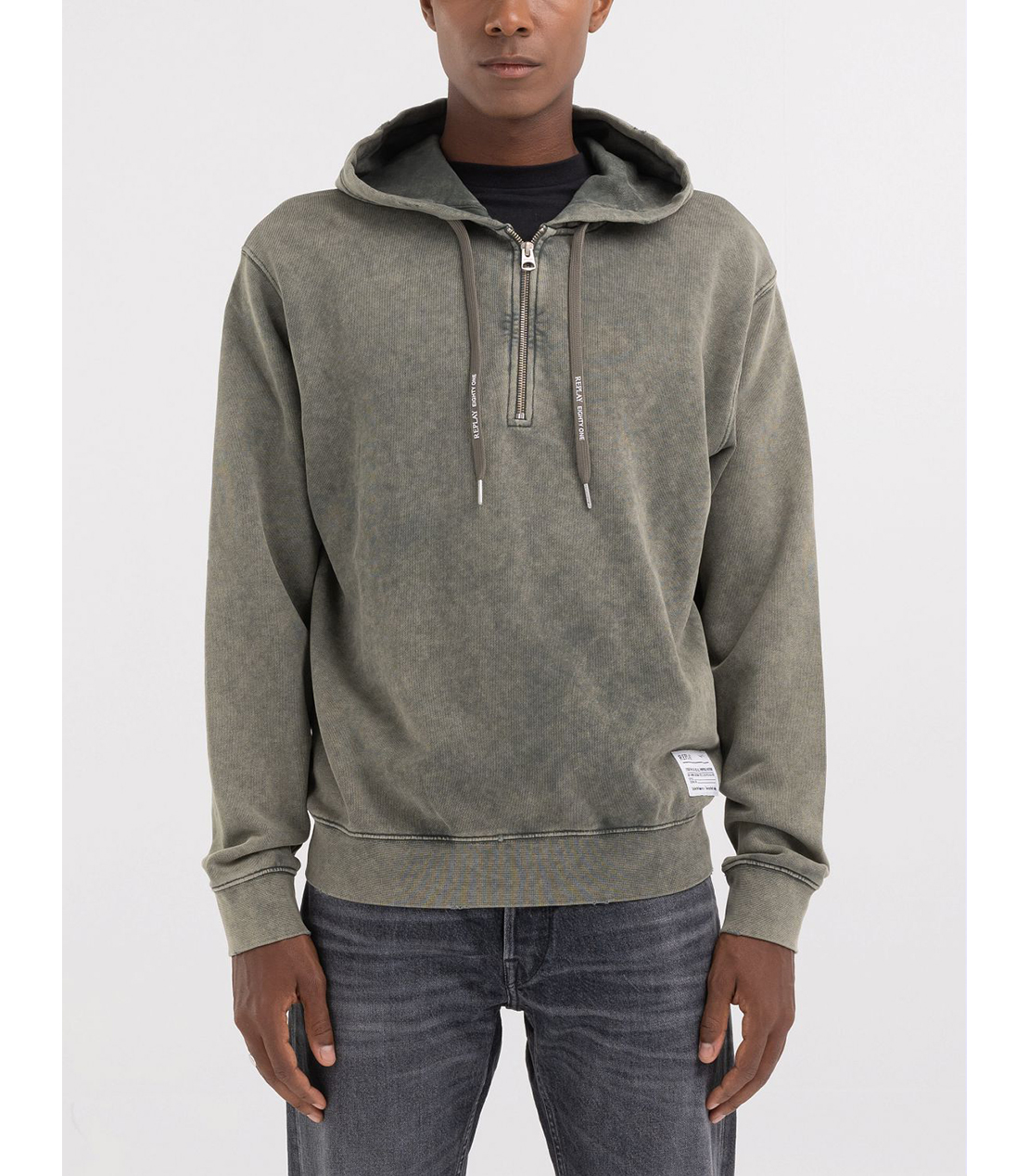 zz-M6829 000 23688M_705-1.jpg?  